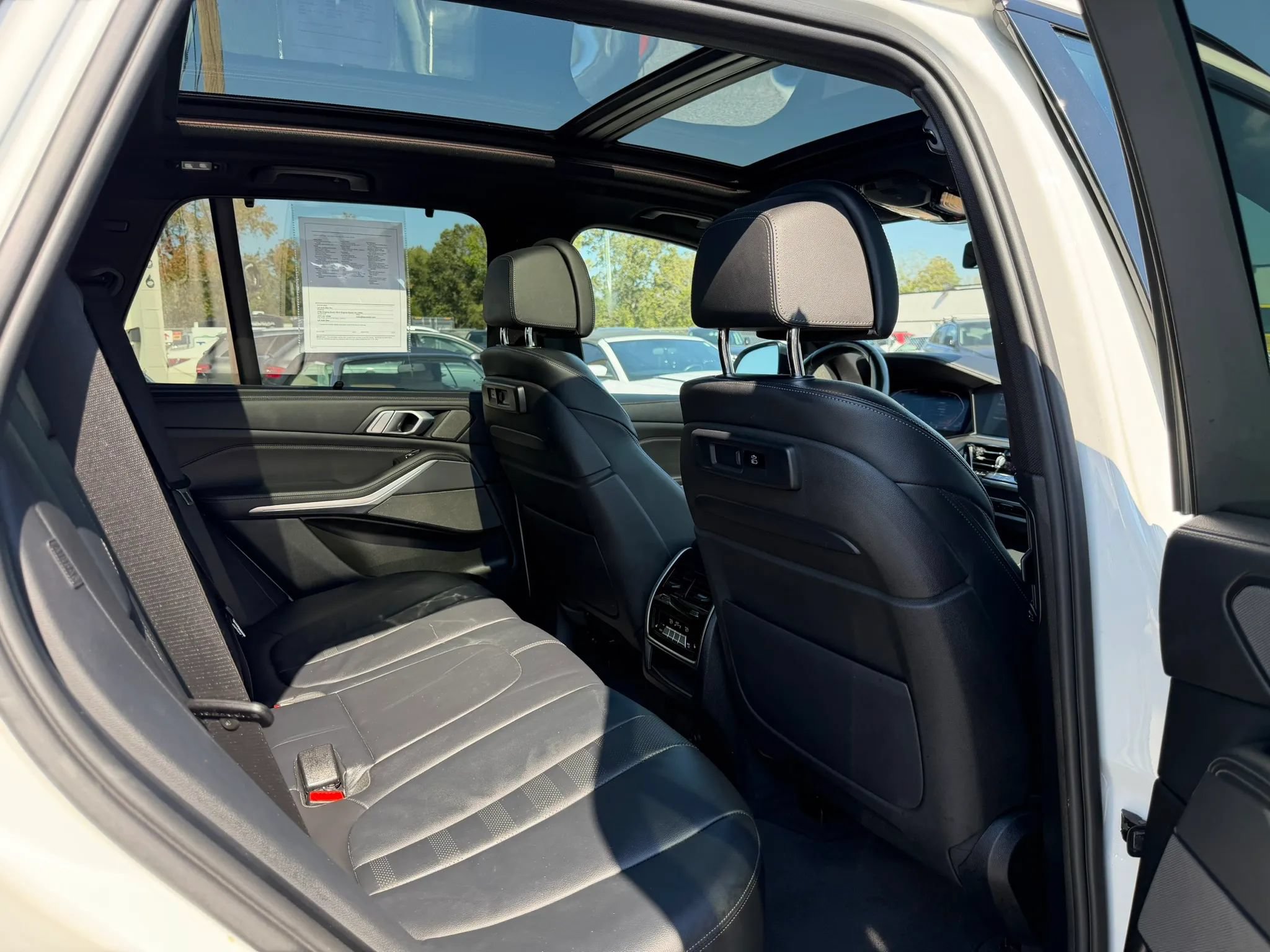 Used 2020 BMW X5 xDrive40i w/ M Sport Package AWD/4WD image 19