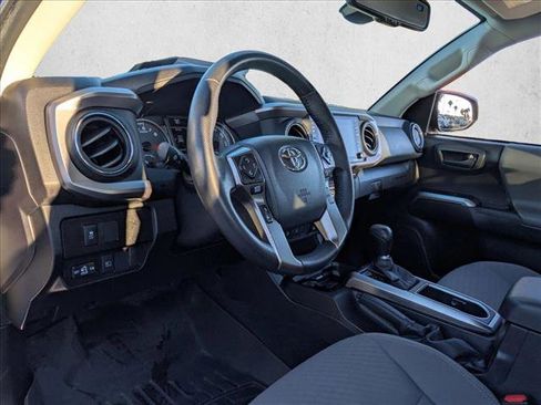 Certified 2022 Toyota Tacoma SR5 image 10