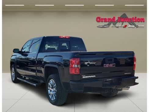 Used 2015 GMC Sierra 1500 Denali w/ Driver Alert Package AWD/4WD image 4