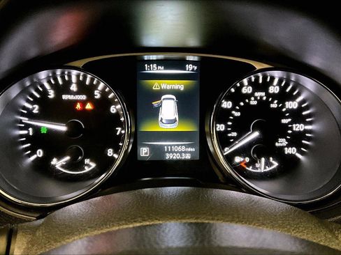 Used 2014 Nissan Rogue S image 20