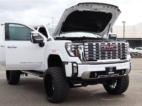 Used 2025 GMC Sierra 3500 Denali w/ Denali Reserve Package AWD/4WD image 45