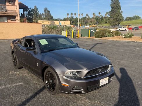Used 2013 Ford Mustang Premium w/ V6 Performance Pkg RWD image 3