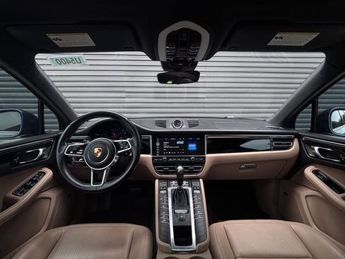 Certified 2021 Porsche Macan AWD/4WD image 13