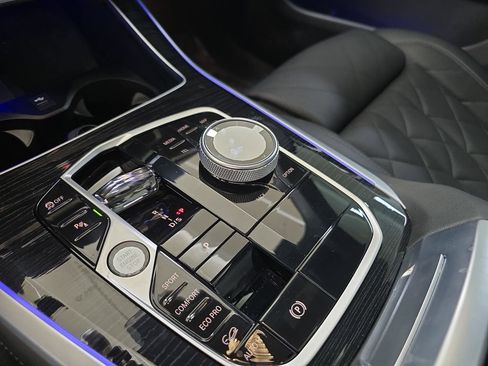 Used 2024 BMW X5 M60i image 26