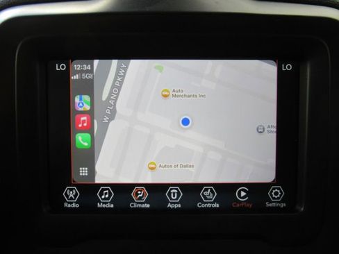 Used 2019 Jeep Renegade Limited image 11