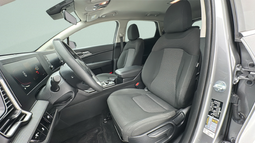 Used 2024 Kia Sportage LX AWD/4WD image 13