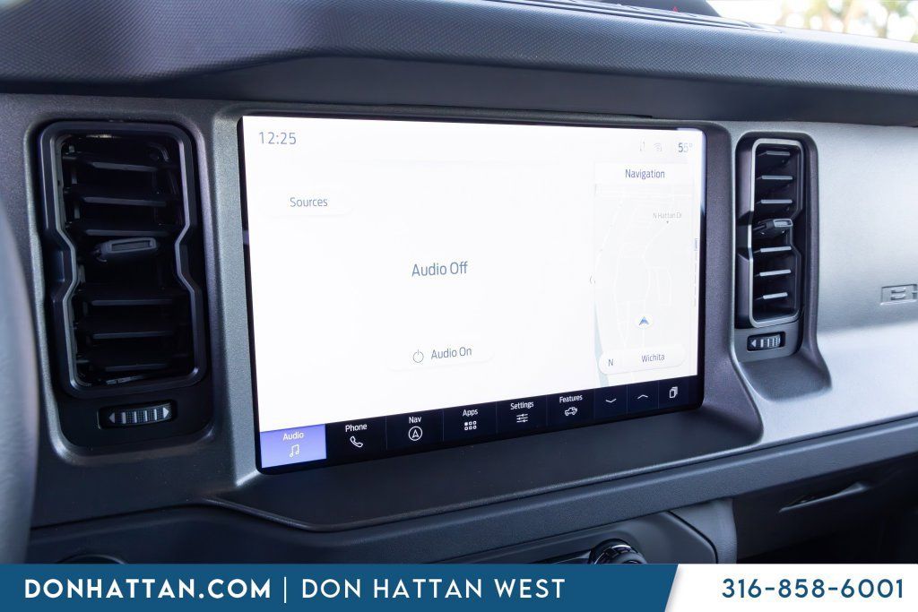 Used 2025 Ford Bronco Badlands AWD/4WD image 7