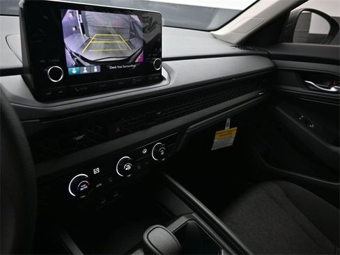 Certified 2025 Honda Accord LX image 12