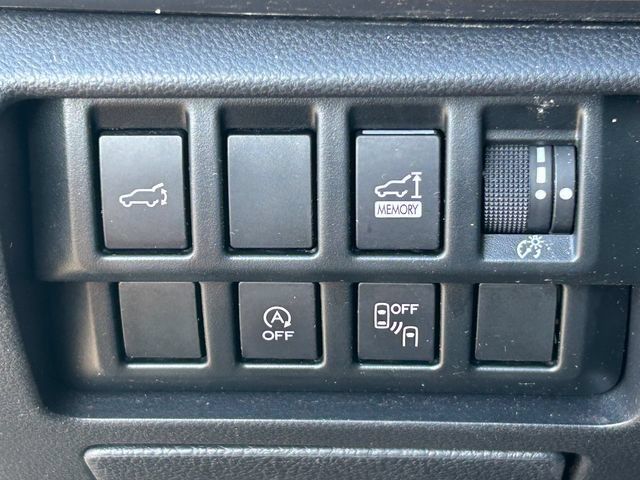 Used 2020 Subaru Forester Premium AWD/4WD image 22