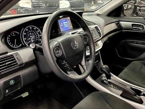 Used 2013 Honda Accord LX image 17