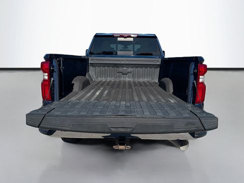 Used 2022 Chevrolet Silverado 2500 LTZ w/ LTZ Premium Package AWD/4WD image 12