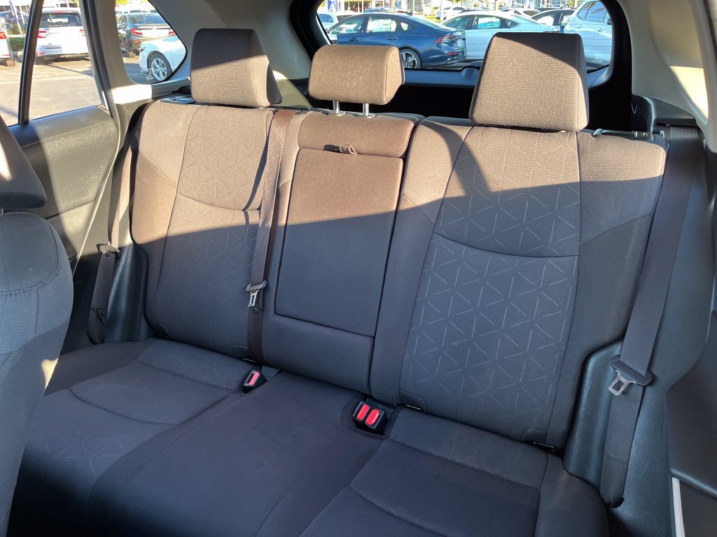 Used 2019 Toyota RAV4 XLE w/ Convenience Package FWD image 43