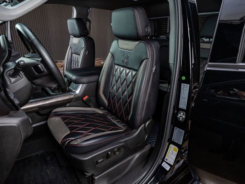 Used 2024 Chevrolet Silverado 2500 LTZ w/ LTZ Plus Package image 29