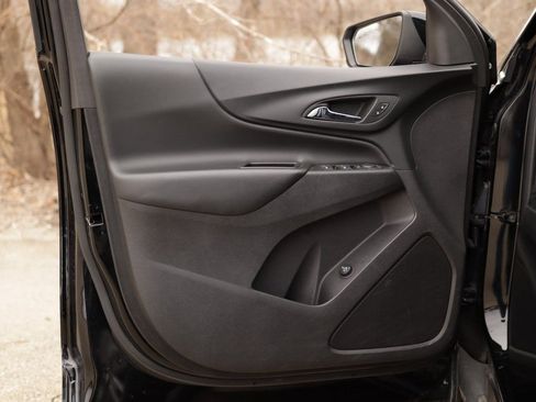 Used 2024 Chevrolet Equinox LT image 21