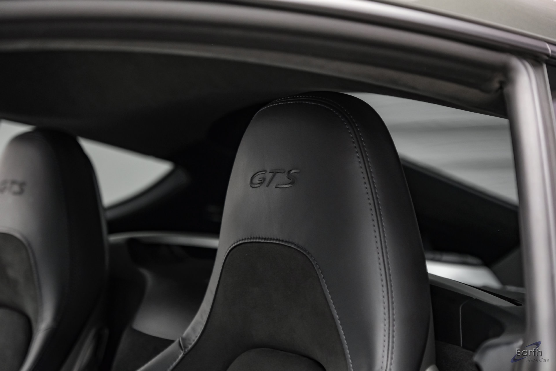 Used 2023 Porsche 718 Cayman GTS RWD image 38