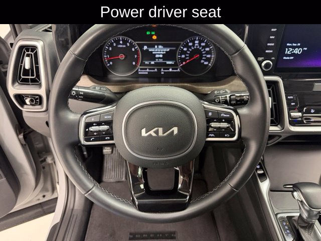 Used 2023 Kia Sorento S w/ Panoramic Sunroof Package AWD/4WD image 9