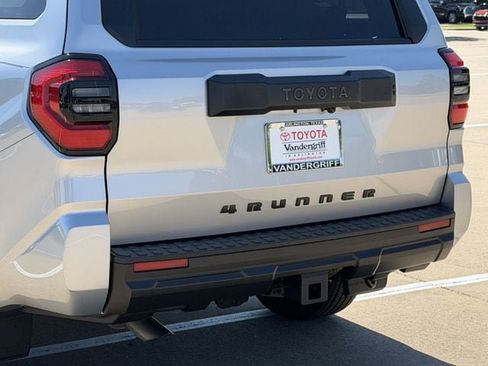 Used 2025 Toyota 4Runner SR5 RWD image 6
