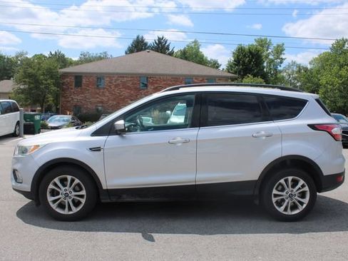 Used 2018 Ford Escape SE w/ SE Sync 3 Package FWD image 5