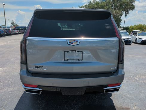 Used 2024 Cadillac Escalade Premium Luxury w/ LPO, Floor Liner Package image 5