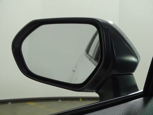 Used 2025 Toyota Corolla SE image 34