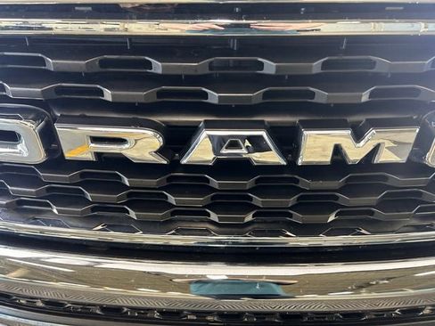 Used 2023 RAM 1500 Big Horn AWD/4WD image 9