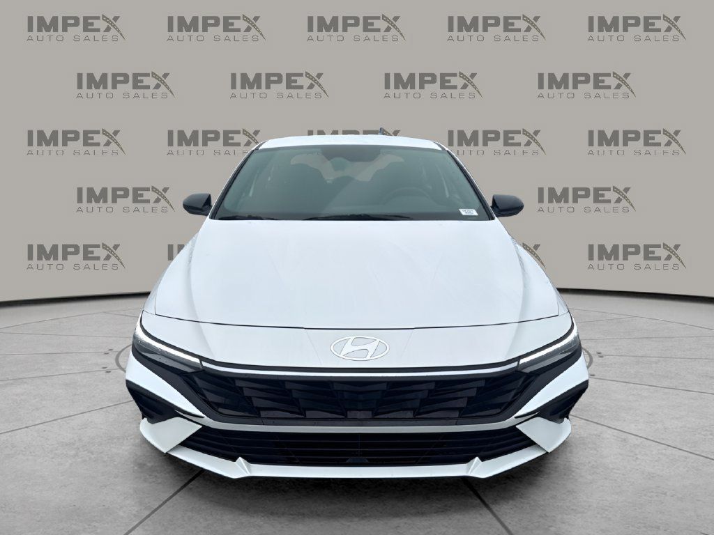 Used 2026 Hyundai Elantra Sport FWD image 8