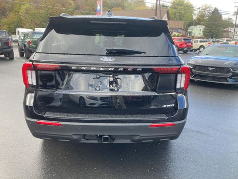 New 2026 Ford Explorer Active image 6