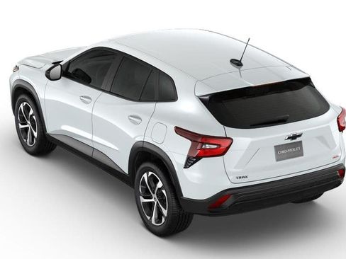 New 2026 Chevrolet Trax RS FWD image 28