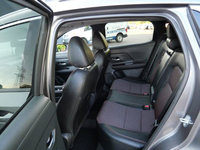 Certified 2025 Nissan Kicks SR AWD/4WD image 12