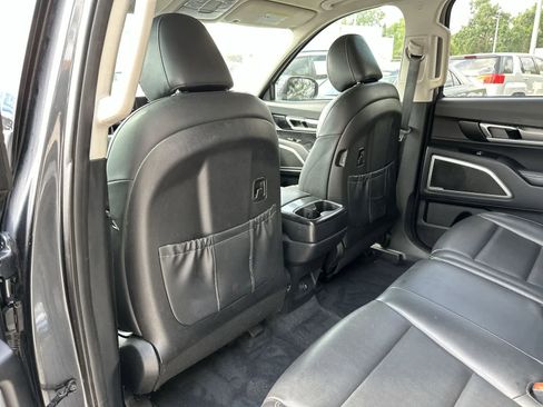 Used 2021 Kia Telluride LX image 12