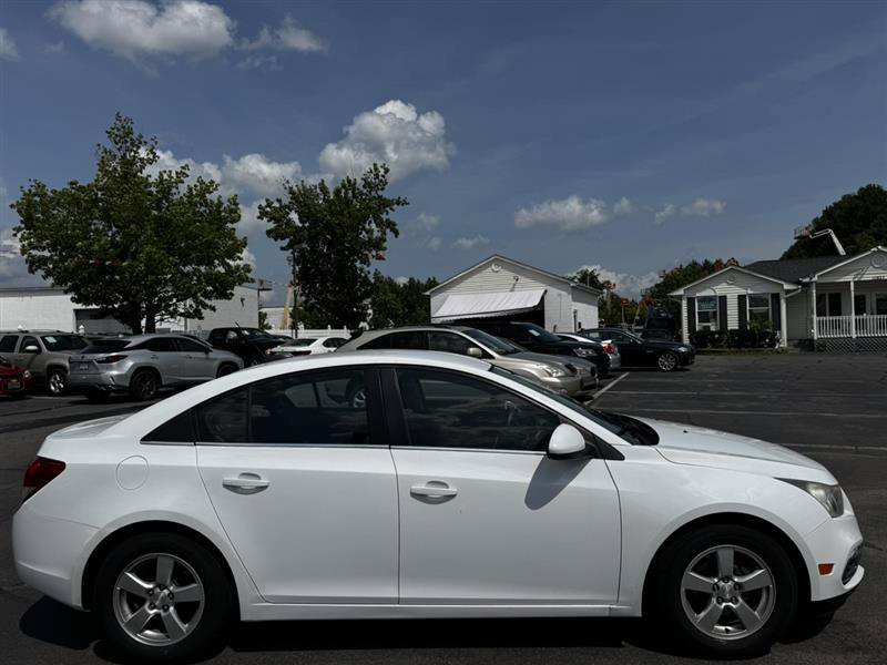 Used 2015 Chevrolet Cruze LT FWD image 9