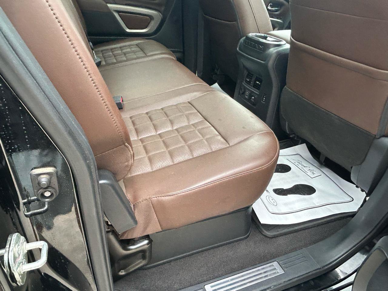 Used 2021 Nissan Titan Platinum Reserve w/ Moonroof Package AWD/4WD image 11