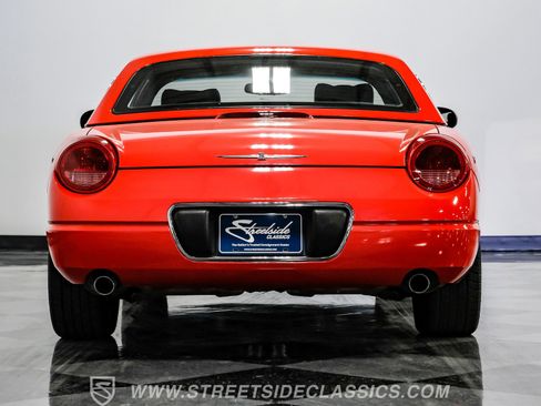 Used 2002 Ford Thunderbird image 30