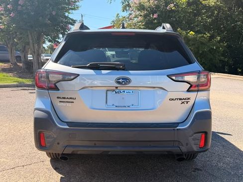 Used 2020 Subaru Outback Onyx Edition XT AWD/4WD image 4