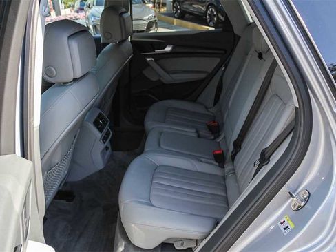 Used 2020 Audi Q5 e Prestige w/ Prestige Package image 15