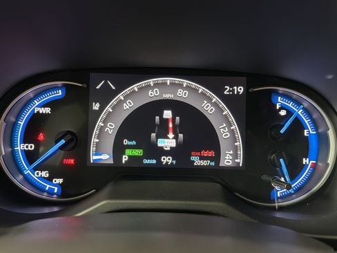 Used 2025 Toyota RAV4 LE AWD/4WD image 18