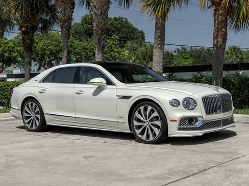 Used 2023 Bentley Flying Spur V8 AWD/4WD image 10