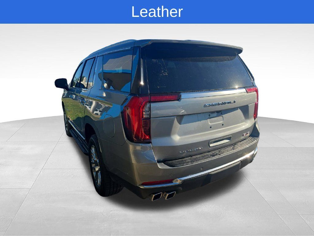 Used 2025 GMC Yukon Denali AWD/4WD image 8