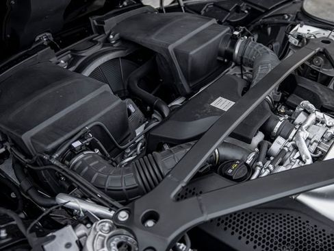 Used 2021 Aston Martin DB11 Volante image 27