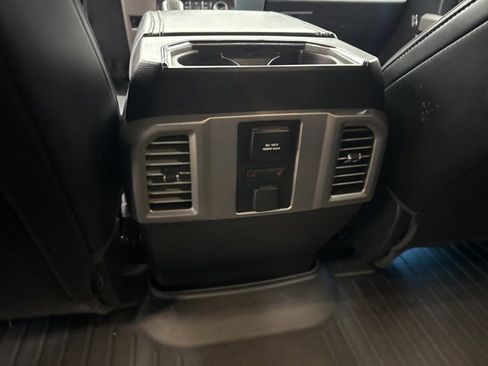 Used 2015 Ford F150 Platinum w/ Equipment Group 701A Luxury image 9