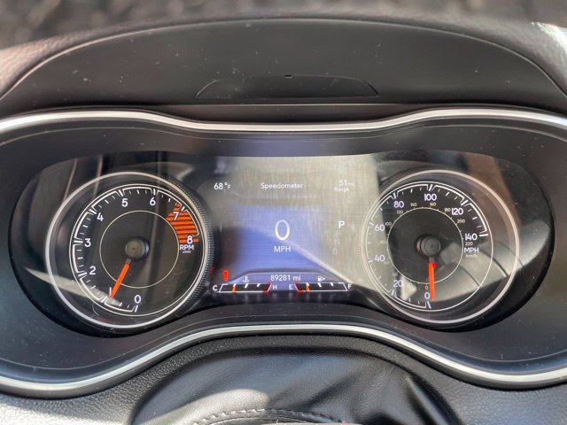 Used 2019 Jeep Cherokee Limited w/ Luxury Group AWD/4WD image 29