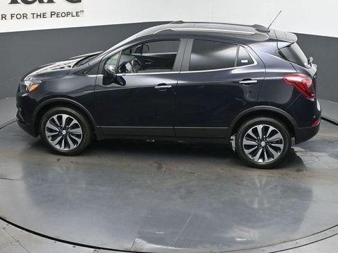 Used 2021 Buick Encore Preferred w/ Safety Package II AWD/4WD image 38