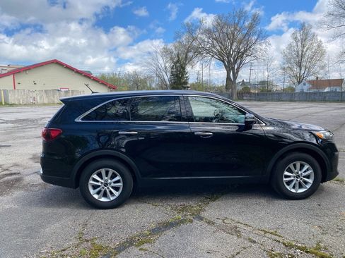 Used 2019 Kia Sorento L FWD image 6