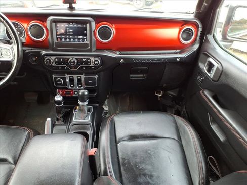 Used 2018 Jeep Wrangler Rubicon w/ Cold Weather Group image 7