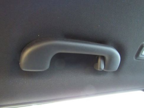 Used 2025 Jeep Grand Cherokee Altitude image 33