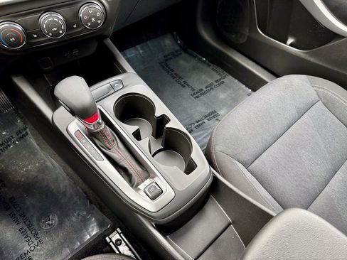 Used 2024 Chevrolet Trax RS w/ Driver Confidence Package image 22