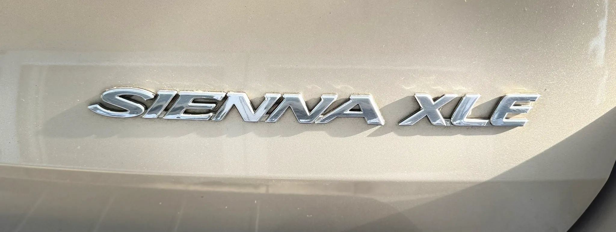 Used 2004 Toyota Sienna XLE w/ XLE Pkg 12 FWD image 40