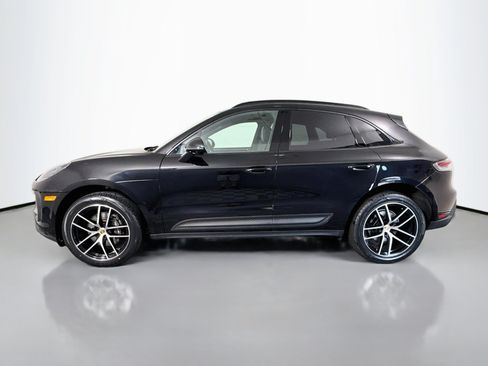Used 2022 Porsche Macan w/ Premium Package Plus AWD/4WD image 6
