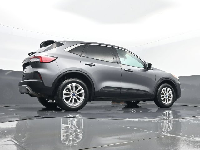 Used 2022 Ford Escape SE w/ Cold Weather Package AWD/4WD image 23