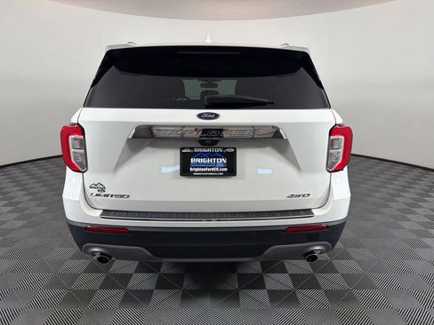 Used 2022 Ford Explorer Limited w/ Equipment Group 301A AWD/4WD image 4